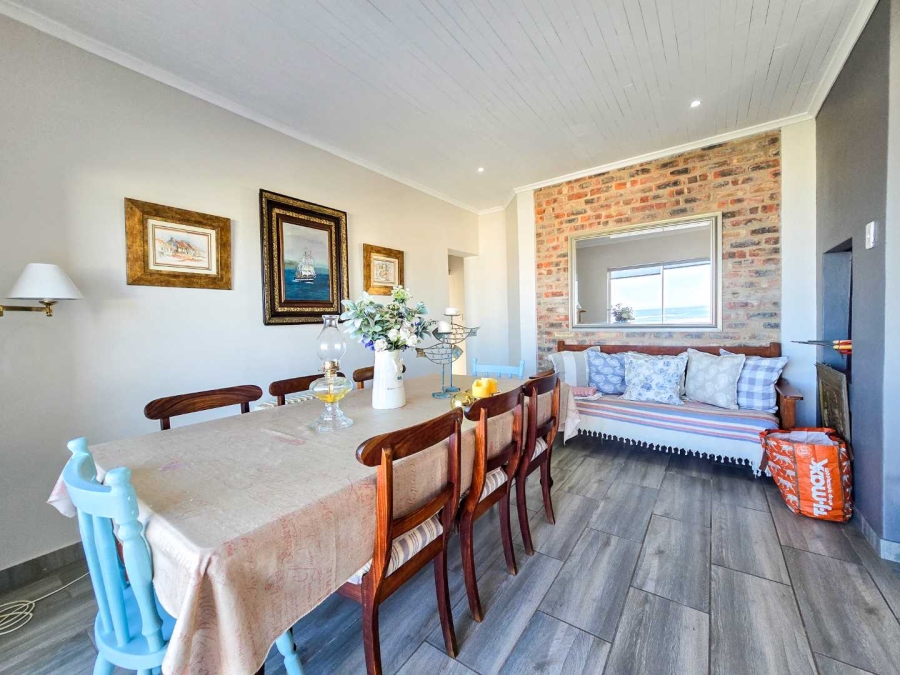 4 Bedroom Property for Sale in Jongensfontein Western Cape